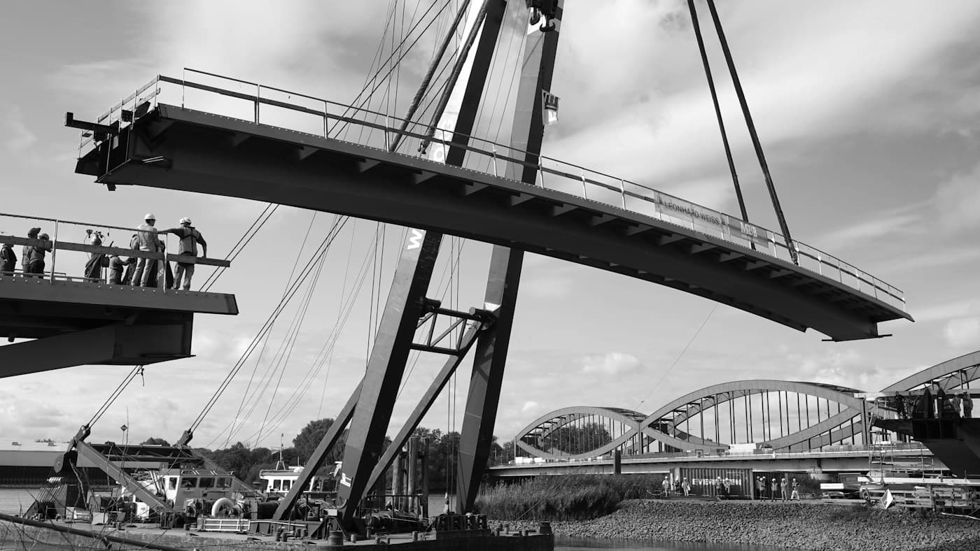 ponte em construção